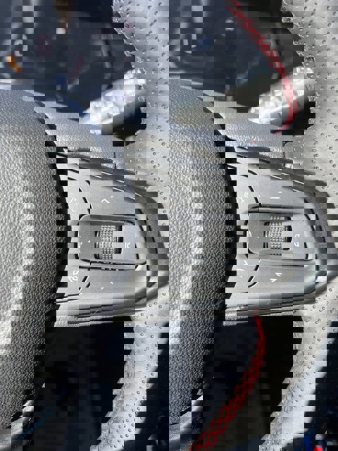 New 2026 Chevrolet Trax RS w/ Sunroof Package image 37