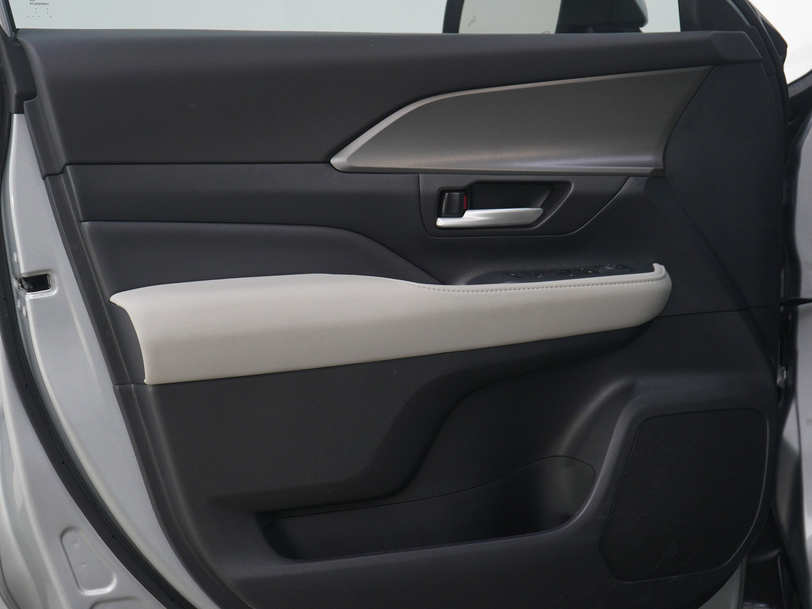 Used 2025 Toyota Grand Highlander AWD Hybrid image 22