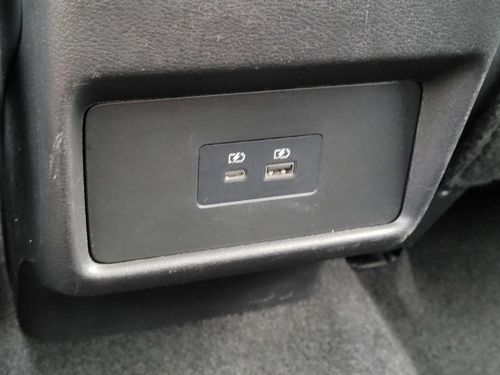 Used 2023 Nissan Rogue SV image 12