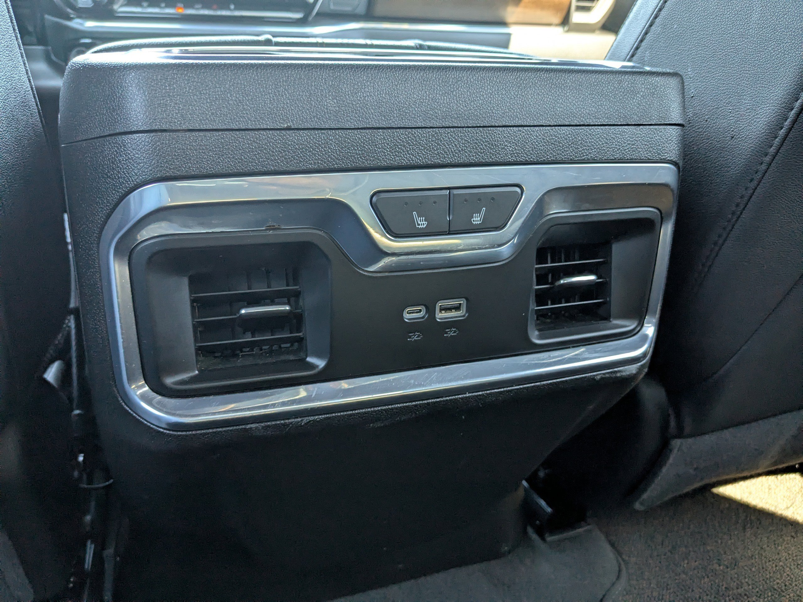 Used 2024 Chevrolet Silverado 3500 High Country w/ High Country Premium Package image 14