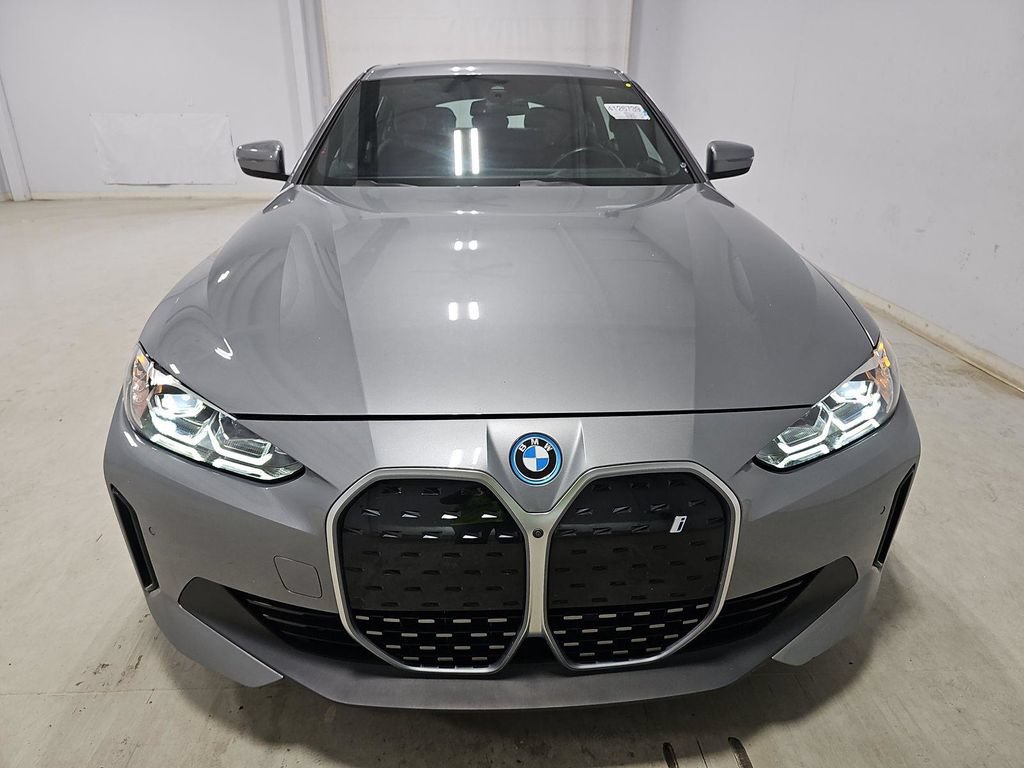 Used 2023 BMW i4 eDrive35 w/ Premium Package RWD image 3