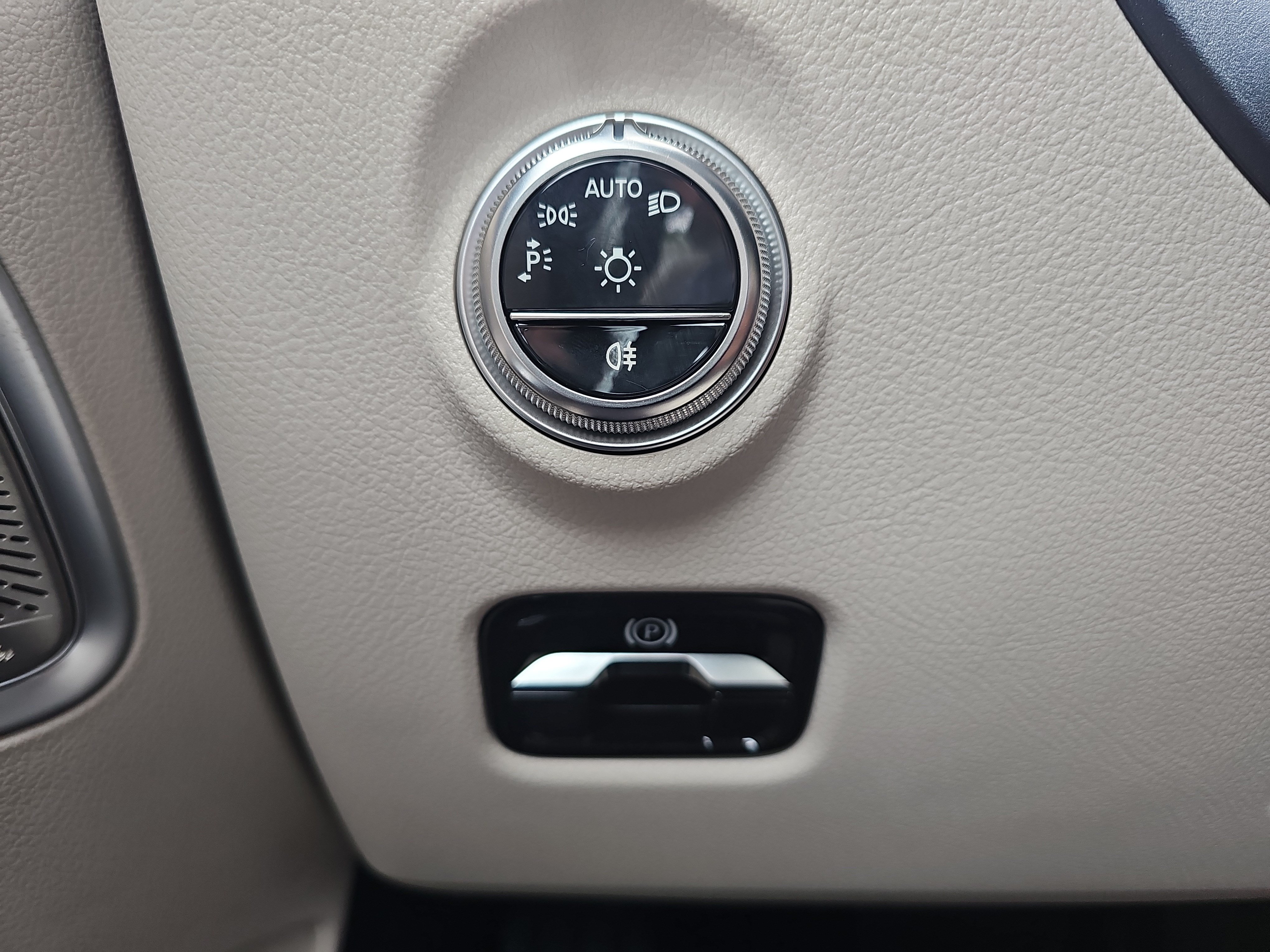New 2026 Mercedes-Benz C 300 Sedan image 27