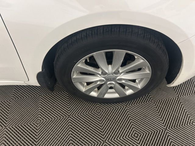 Used 2015 Kia Forte EX FWD image 39