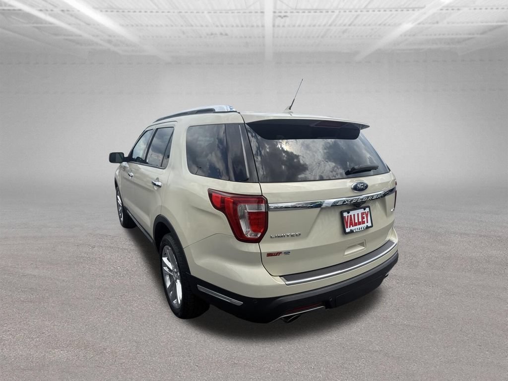 Used 2018 Ford Explorer Limited w/ Ford Safe & Smart Package AWD/4WD image 9