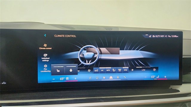 Used 2025 BMW X5 sDrive40i w/ M Sport Package image 54