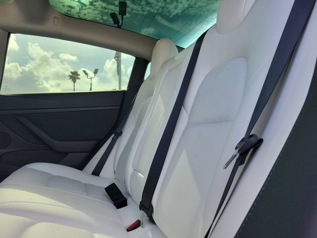 Used 2022 Tesla Model 3 Performance AWD/4WD image 9