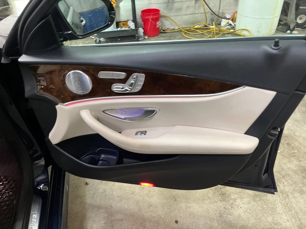 Used 2018 Mercedes-Benz E 300 4MATIC image 34