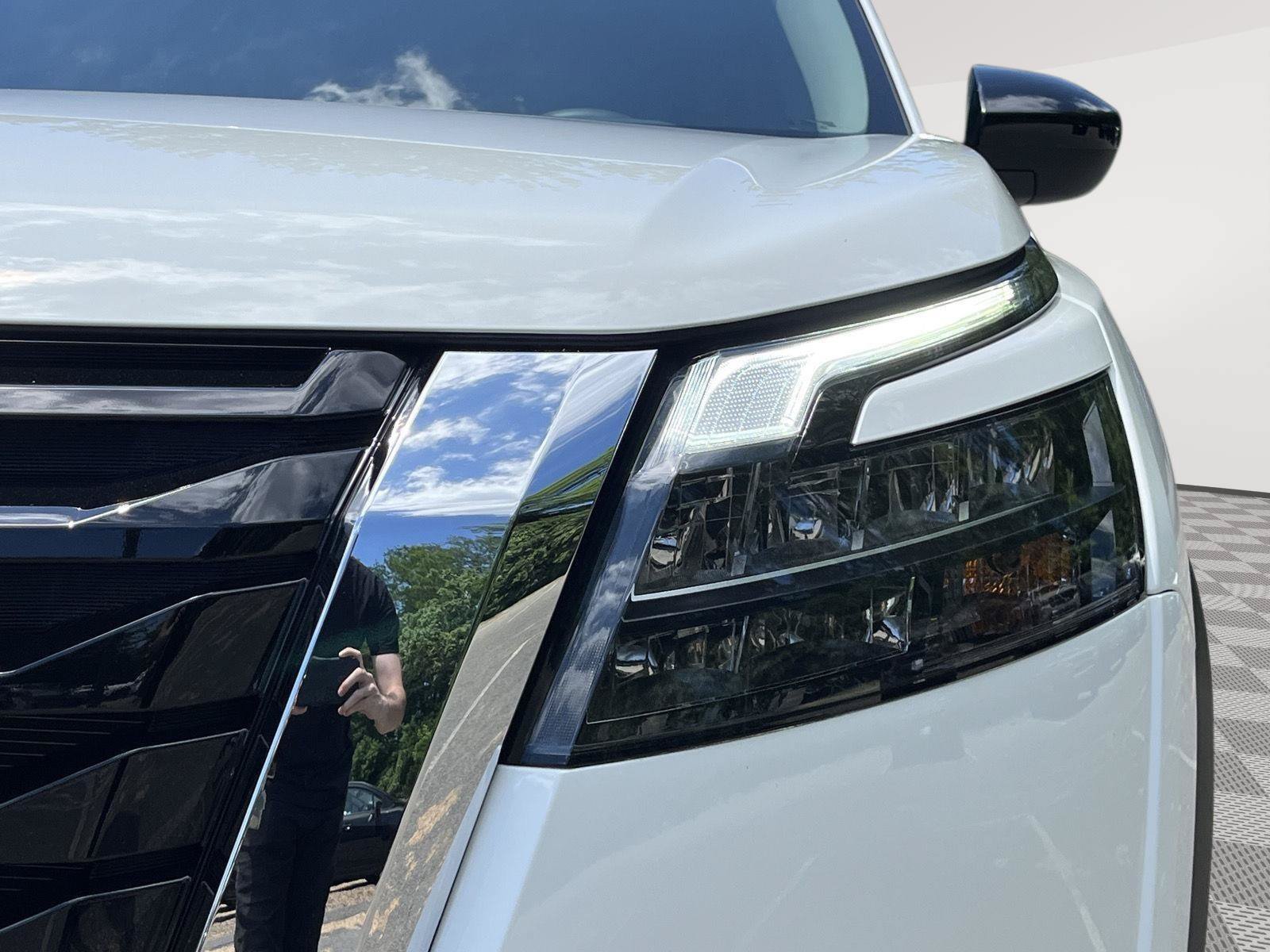 Certified 2025 Nissan Pathfinder S AWD/4WD image 10
