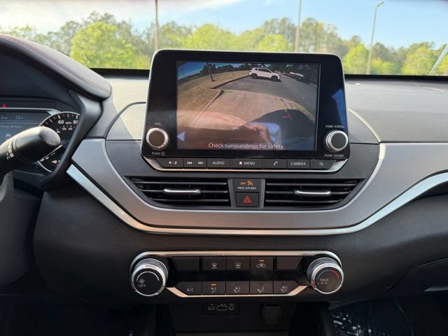 Used 2024 Nissan Altima 2.5 SR FWD image 19