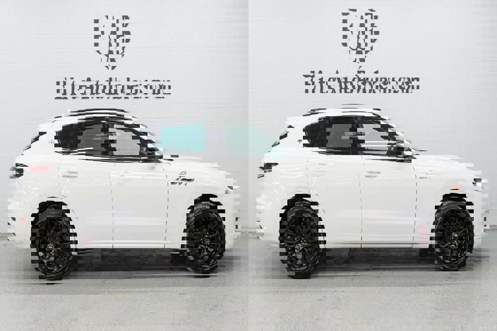 Used 2022 Maserati Levante GT image 5