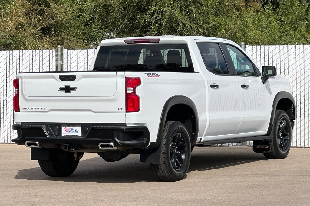Used 2022 Chevrolet Silverado 1500 LT Trail Boss image 4