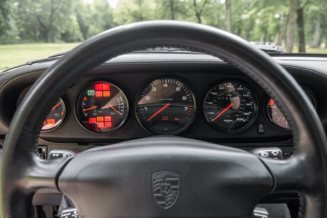 Used 1996 Porsche 911 Turbo RWD image 33