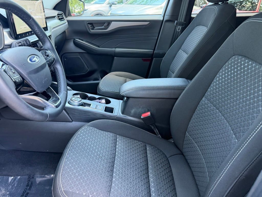 Used 2023 Ford Escape Active w/ Tech Pack #1 AWD/4WD image 19