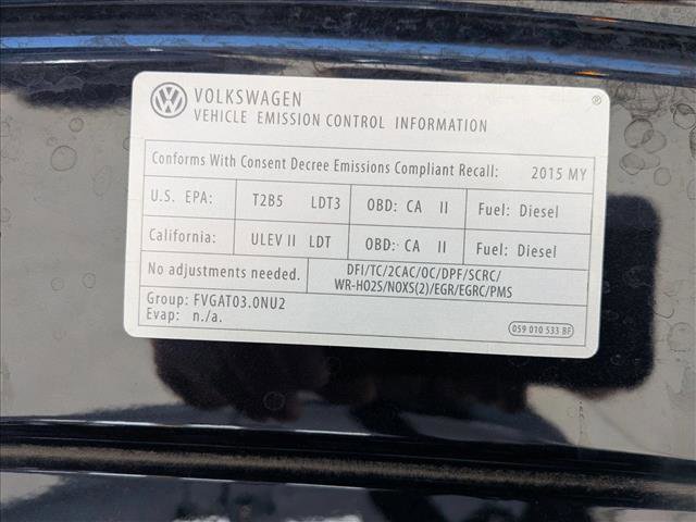 Used 2015 Volkswagen Touareg Sport AWD/4WD image 25
