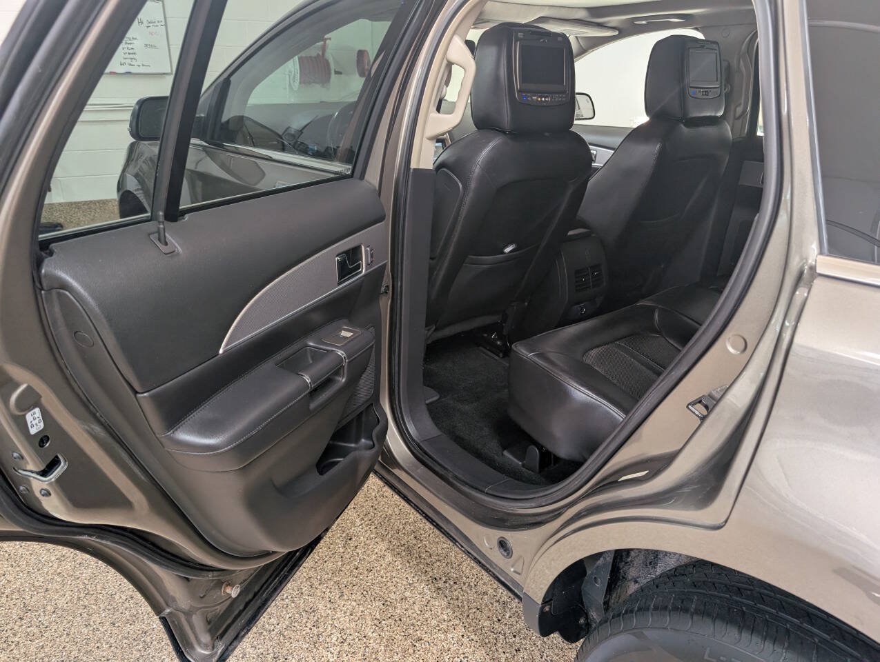 Used 2012 Lincoln MKX AWD image 13