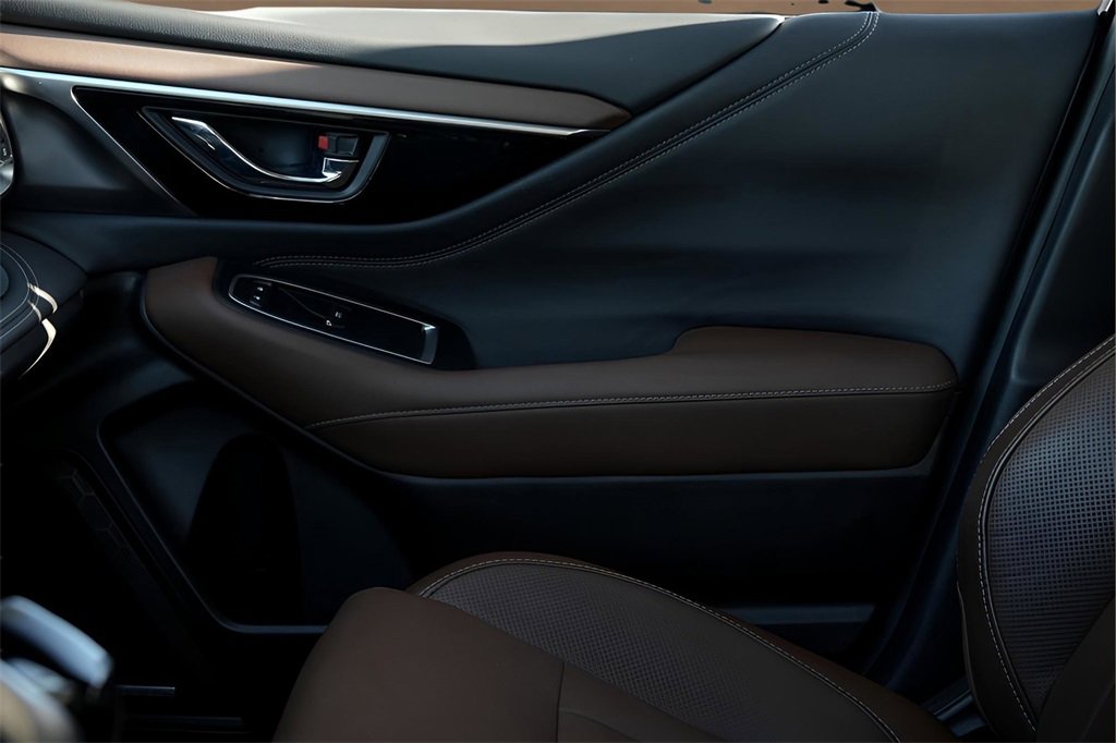 Used 2024 Subaru Outback Touring XT image 11