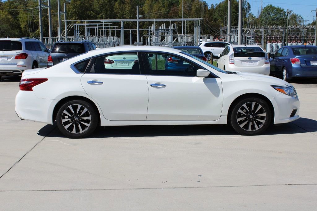 Used 2018 Nissan Altima 2.5 SV image 8