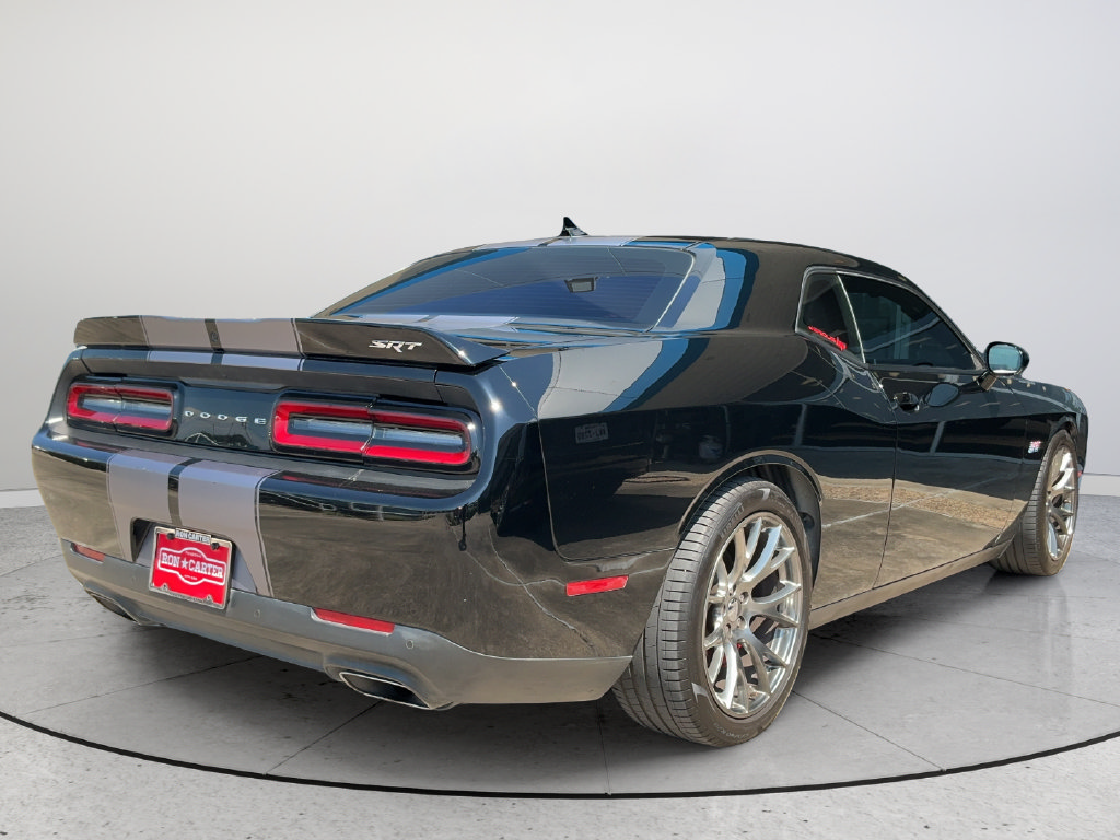 Used 2015 Dodge Challenger SRT w/ Technology Group RWD image 6