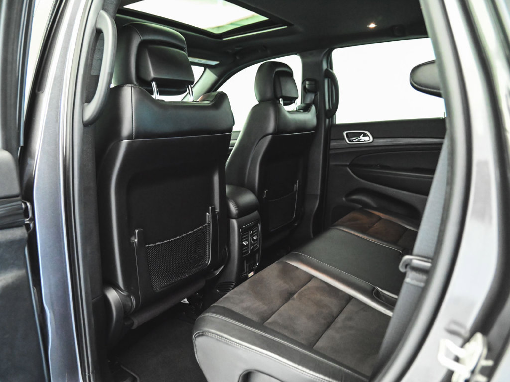 Used 2021 Jeep Grand Cherokee Laredo X AWD/4WD image 31