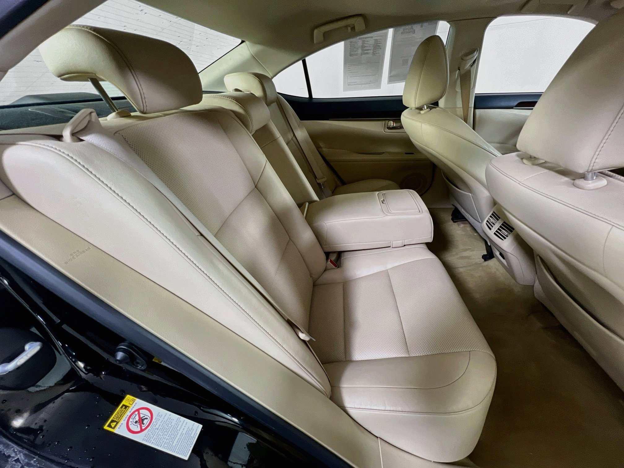 Used 2015 Lexus ES 350 w/ Luxury Package FWD image 27