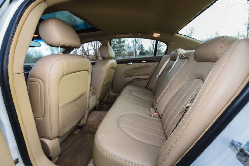 Used 2006 Buick Lucerne CXL w/ Luxury Package FWD image 10