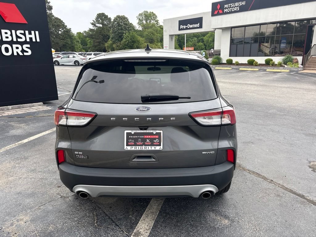 Used 2022 Ford Escape SE w/ Convenience Package AWD/4WD image 4