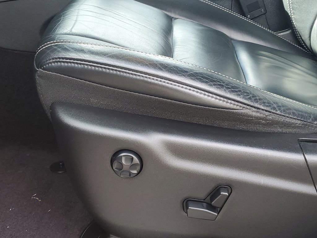 Used 2017 Jeep Grand Cherokee Limited image 13