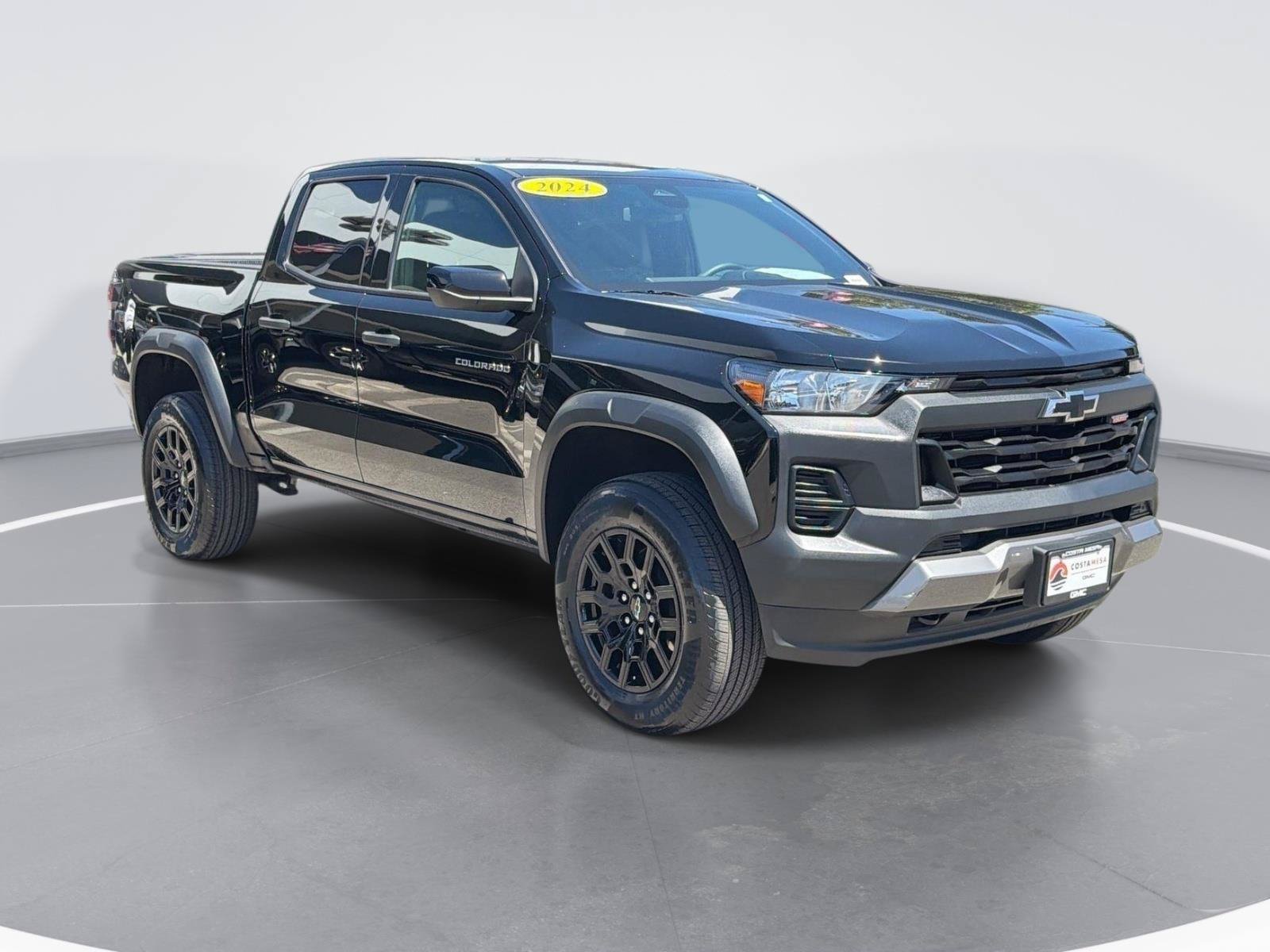 Used 2024 Chevrolet Colorado Trail Boss AWD/4WD image 1