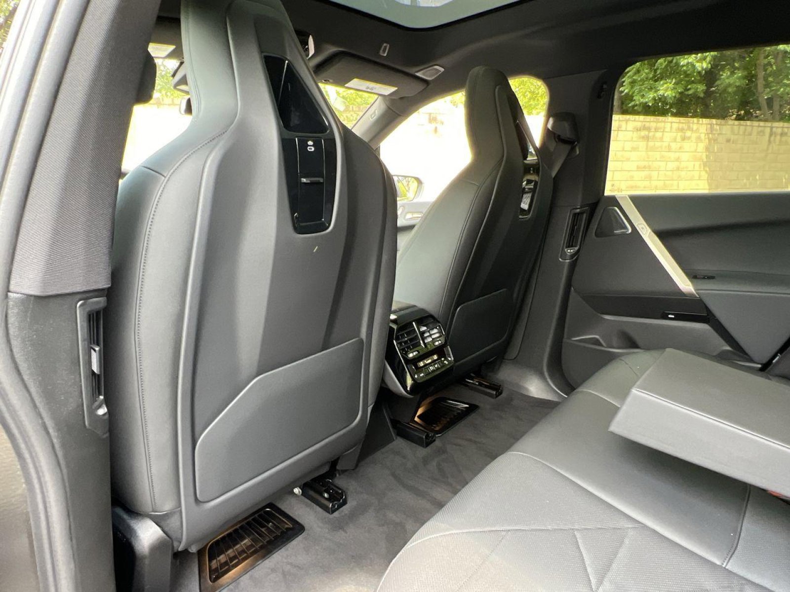 New 2024 BMW iX M60 image 23