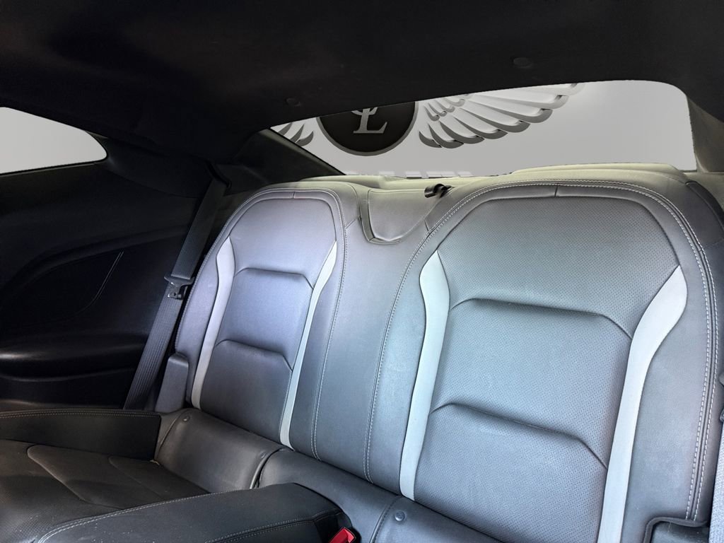 Used 2019 Chevrolet Camaro SS RWD image 13