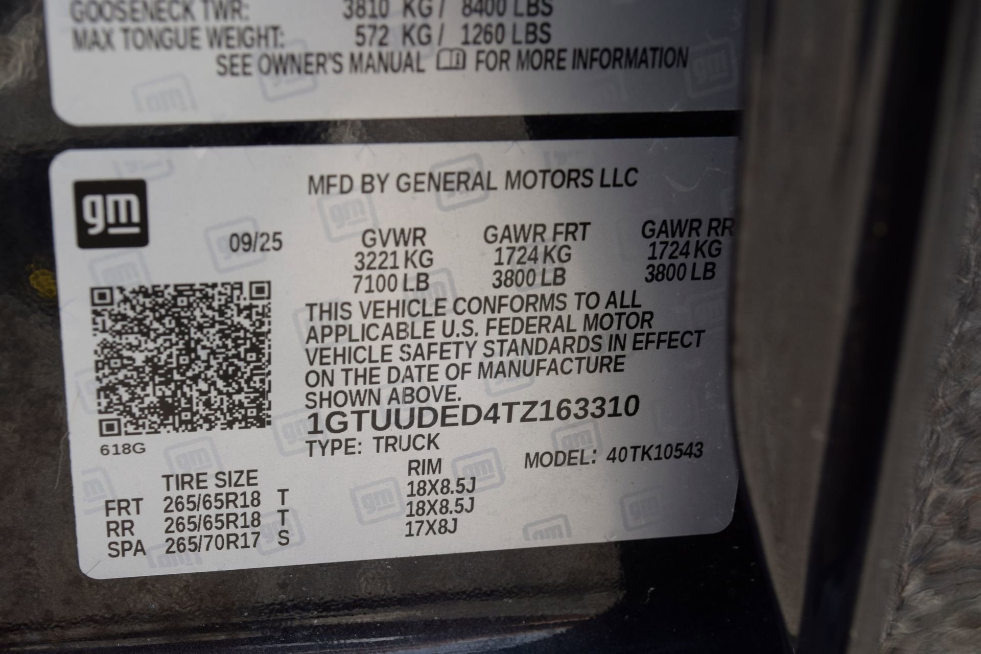 Used 2026 GMC Sierra 1500 SLT AWD/4WD image 24