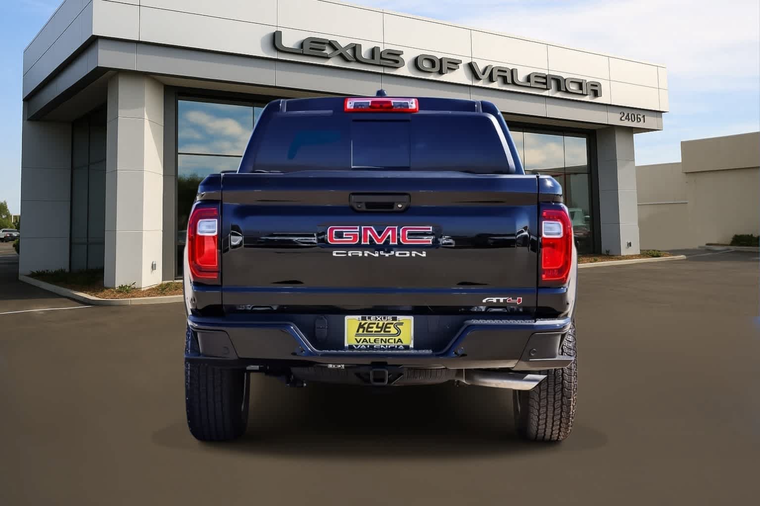Used 2026 GMC Canyon AT4 AWD/4WD image 3