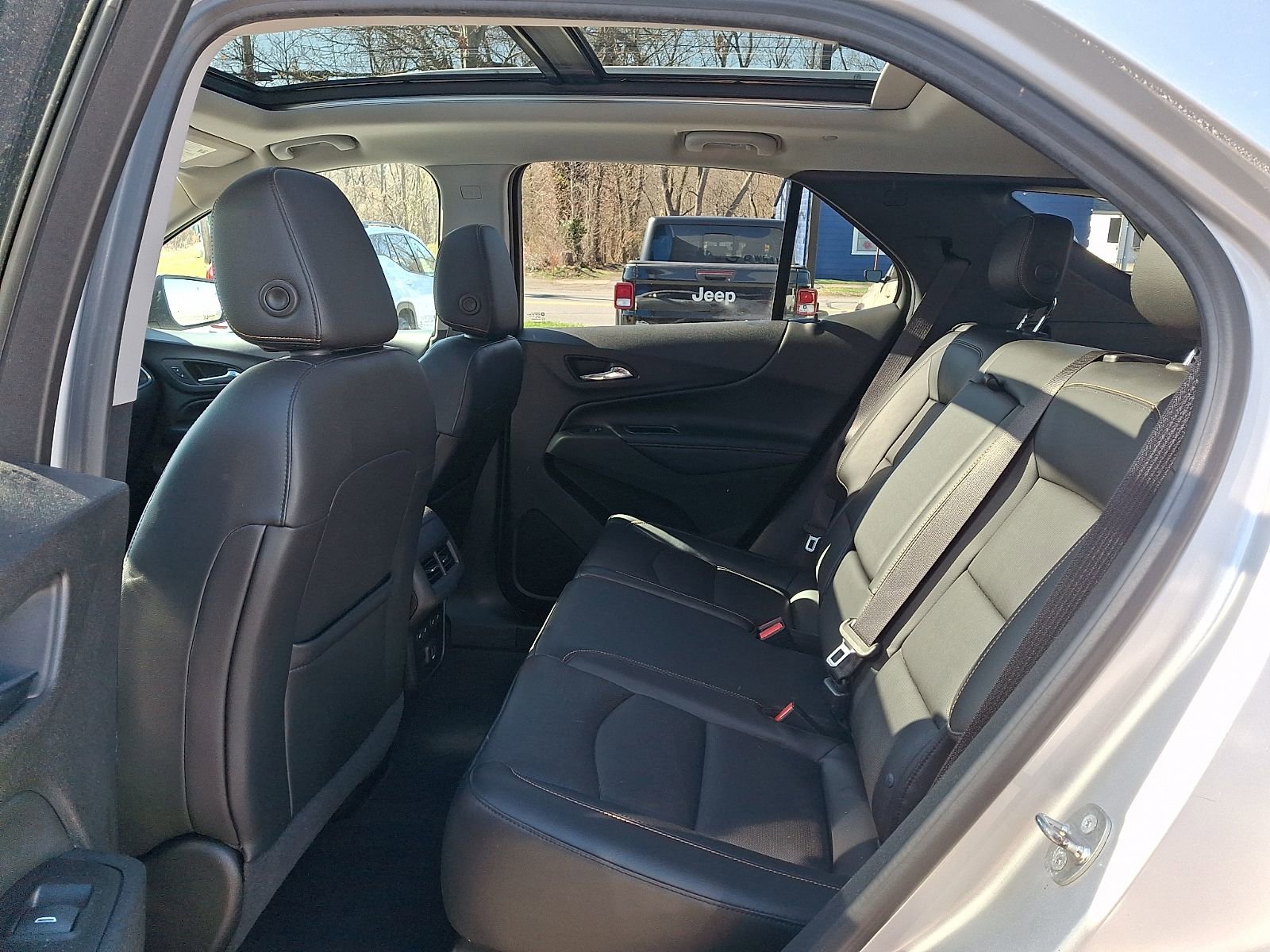 Used 2019 Chevrolet Equinox Premier image 10