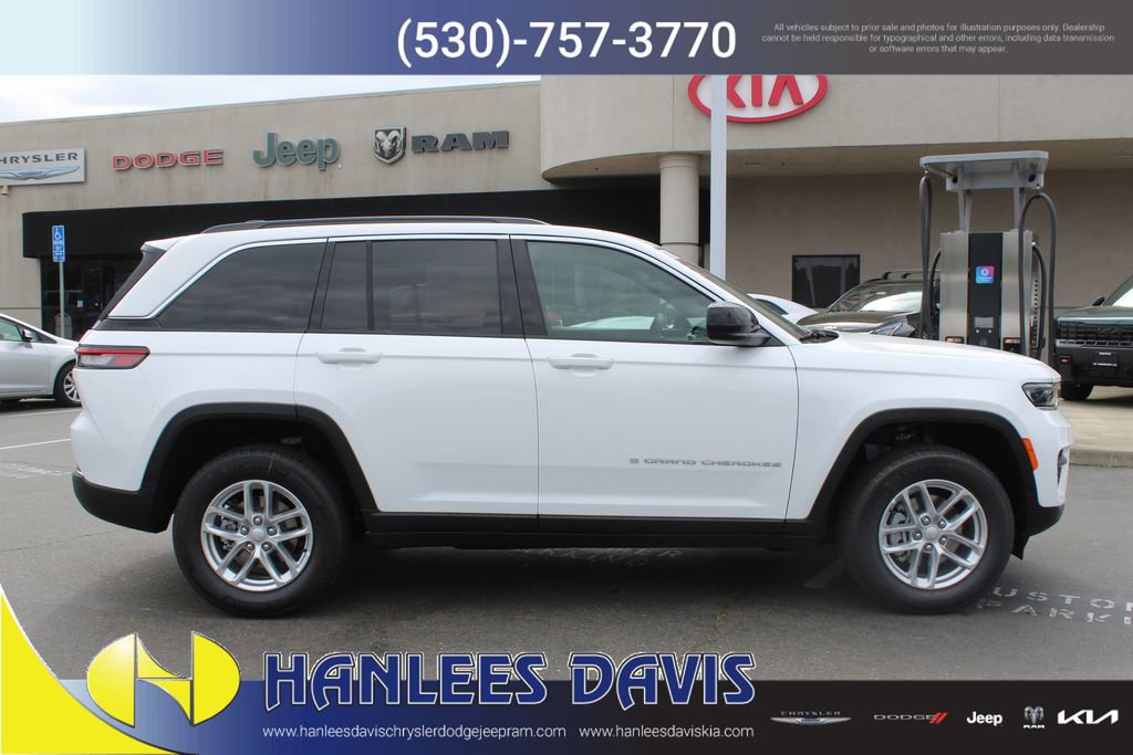 New 2026 Jeep Grand Cherokee Laredo image 6