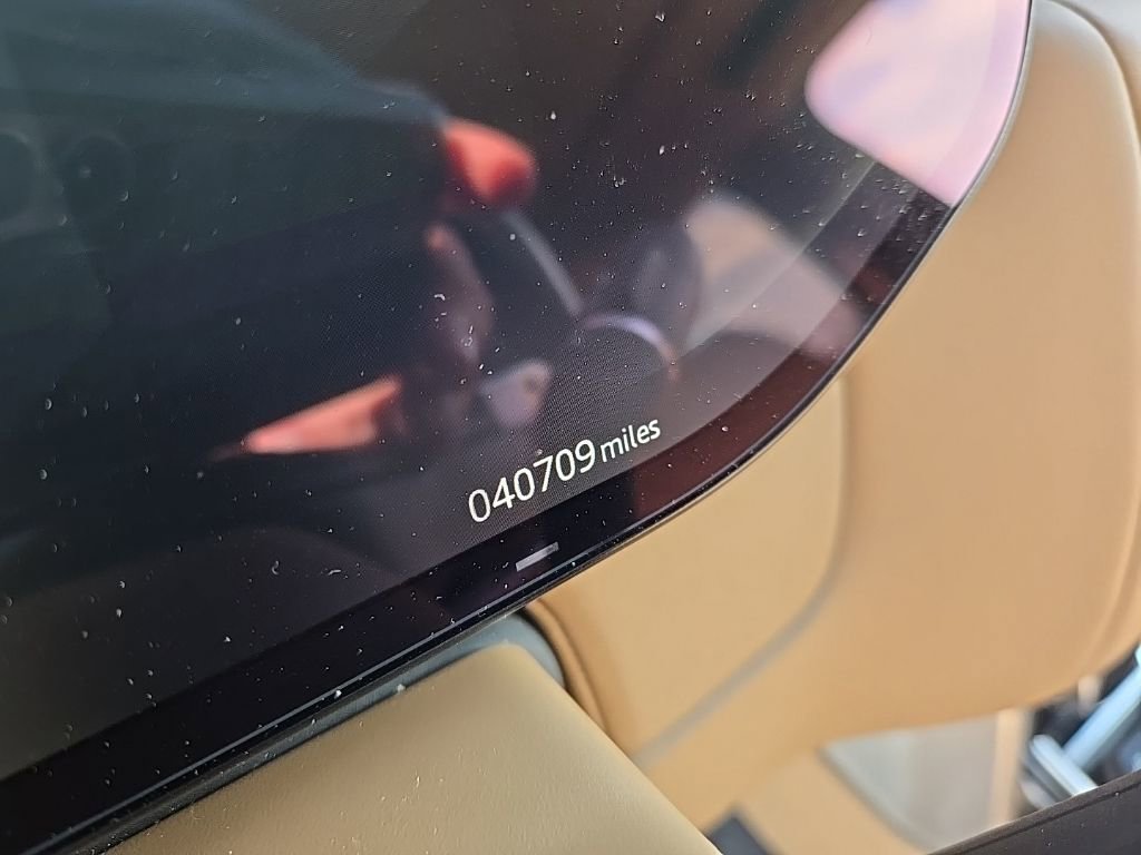 Used 2023 Land Rover Range Rover SE image 13