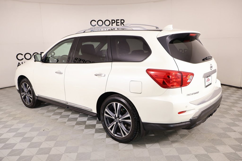Used 2019 Nissan Pathfinder Platinum image 26