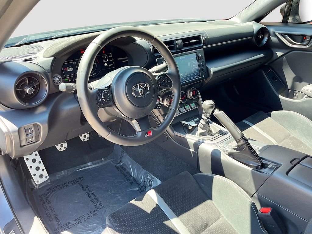 Used 2024 Toyota GR86 Premium RWD image 9