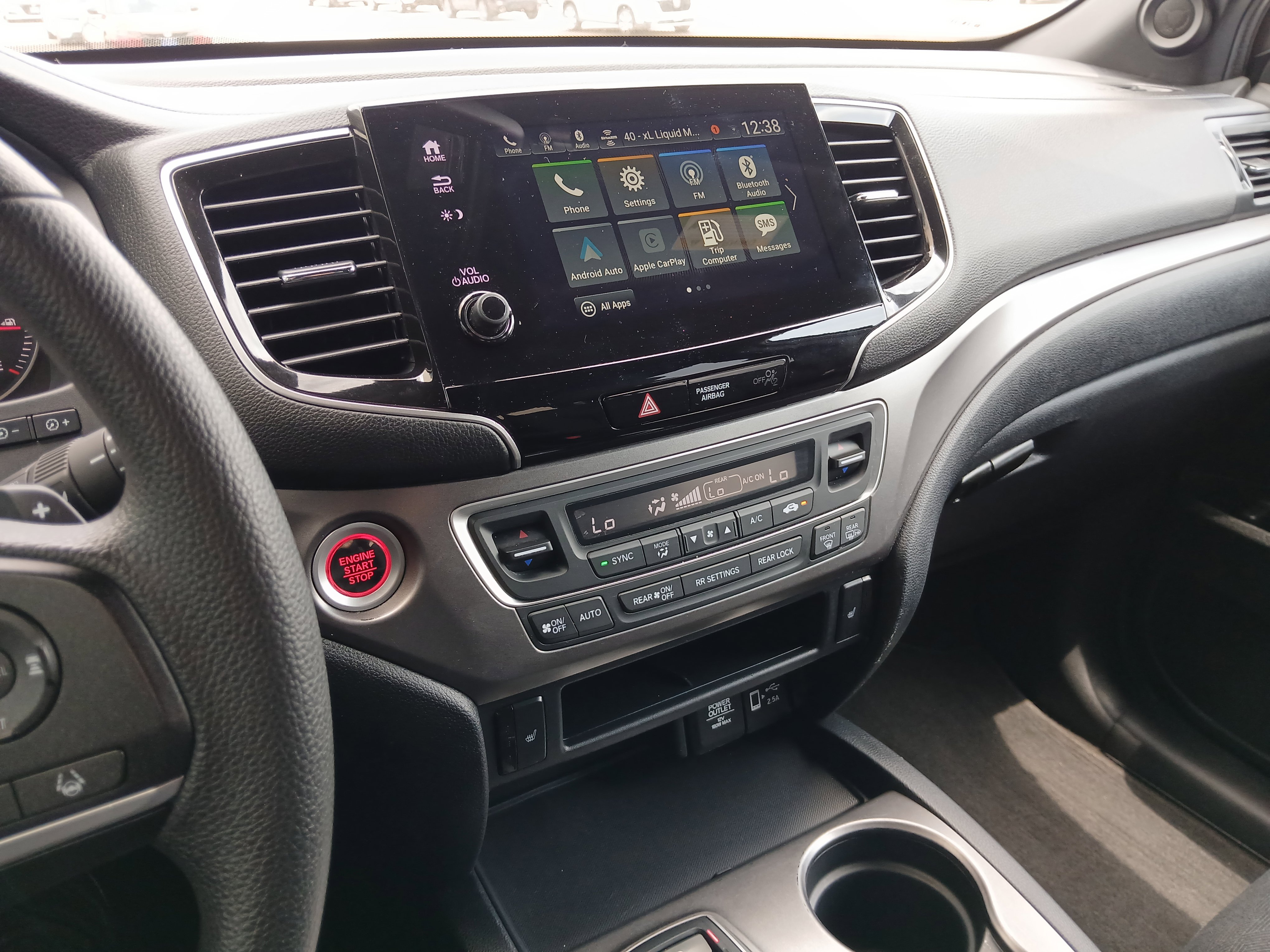 Used 2022 Honda Pilot Sport image 11