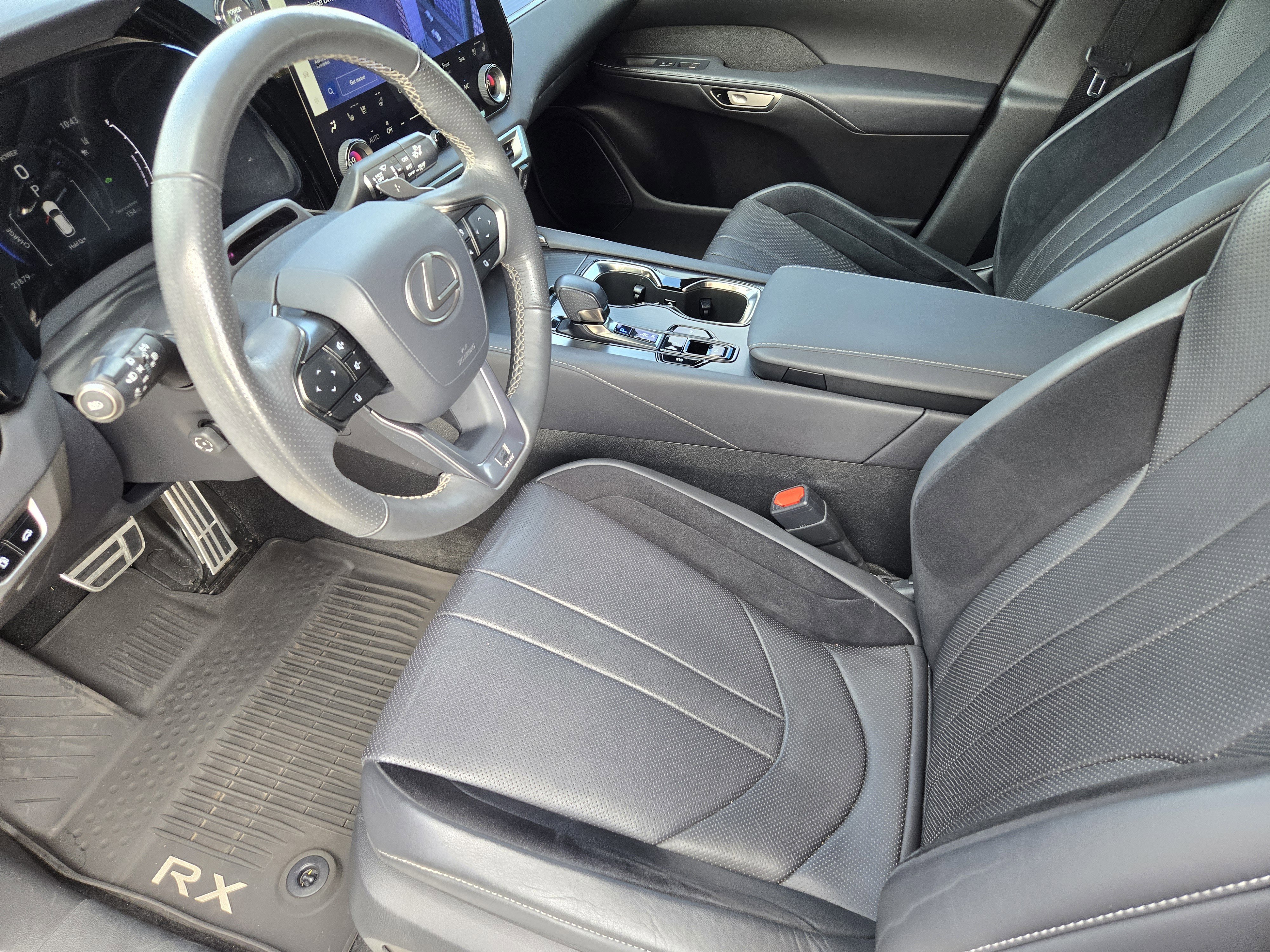 Used 2023 Lexus RX 500h F Sport image 15