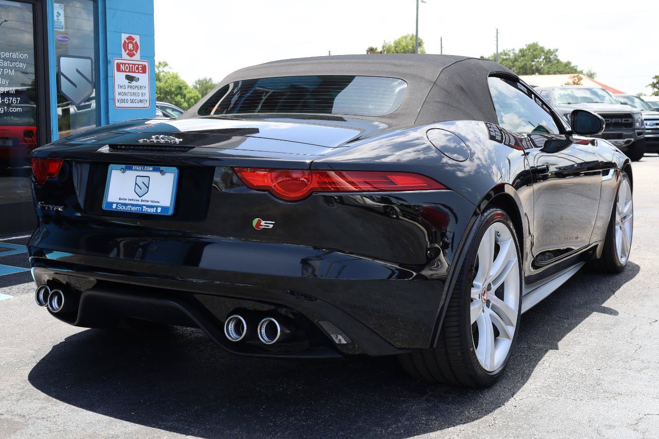Used 2015 Jaguar F-TYPE S RWD image 4