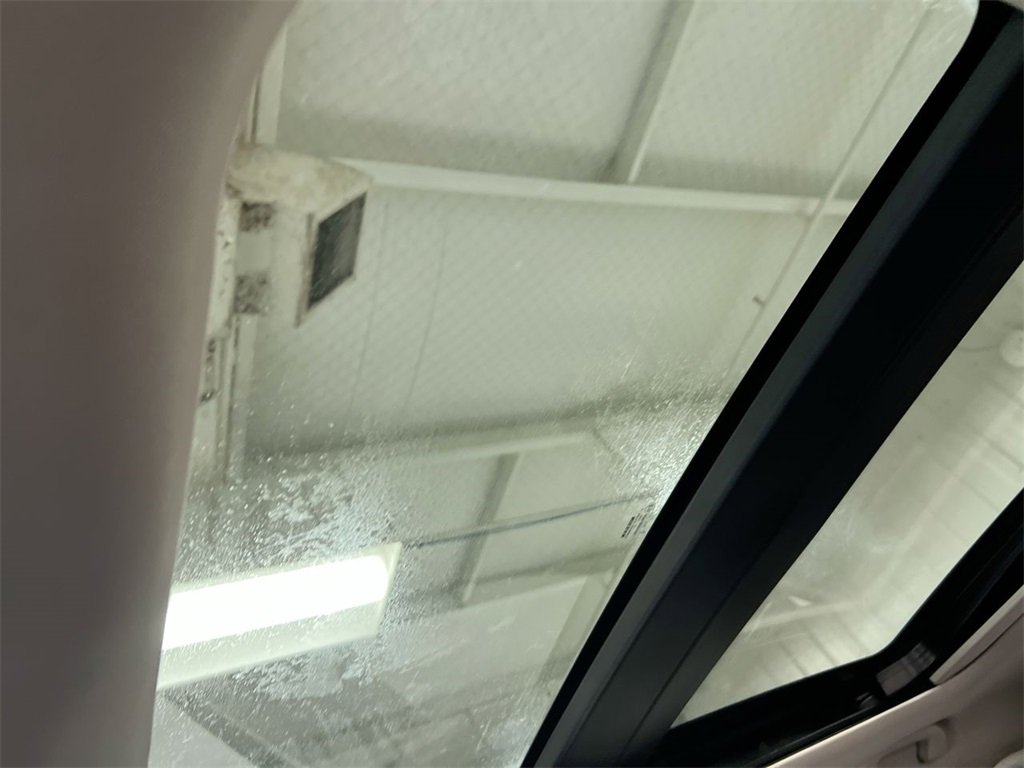 Used 2017 Nissan Murano SV w/ Premium Plus Package image 19