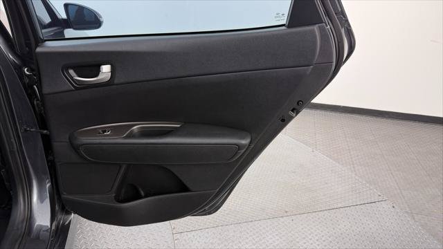 Used 2020 Kia Optima LX FWD image 21