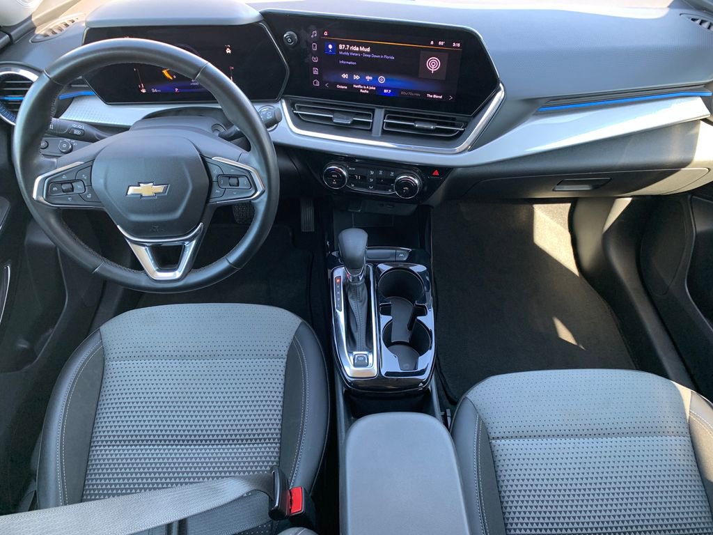 Used 2024 Chevrolet Trax LT w/ Driver Confidence Package image 14