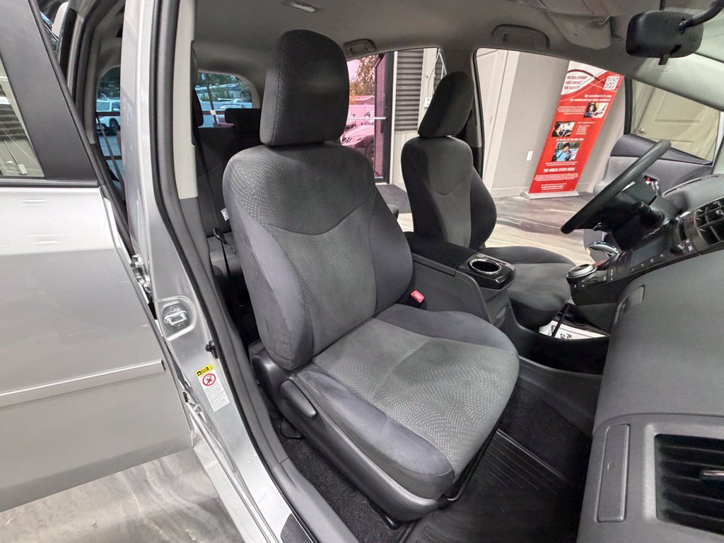 Used 2012 Toyota Prius V Three FWD image 5