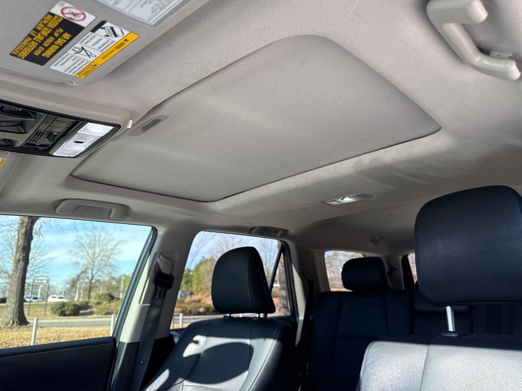 Used 2022 Toyota 4Runner Limited image 25