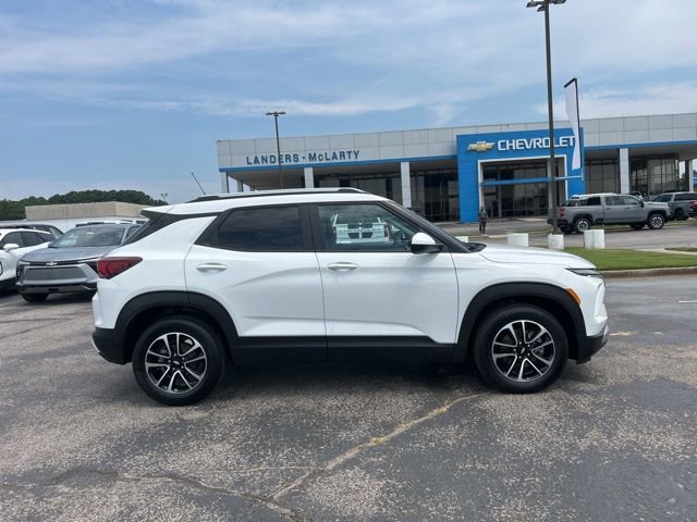 New 2026 Chevrolet TrailBlazer LT w/ Convenience Package image 2