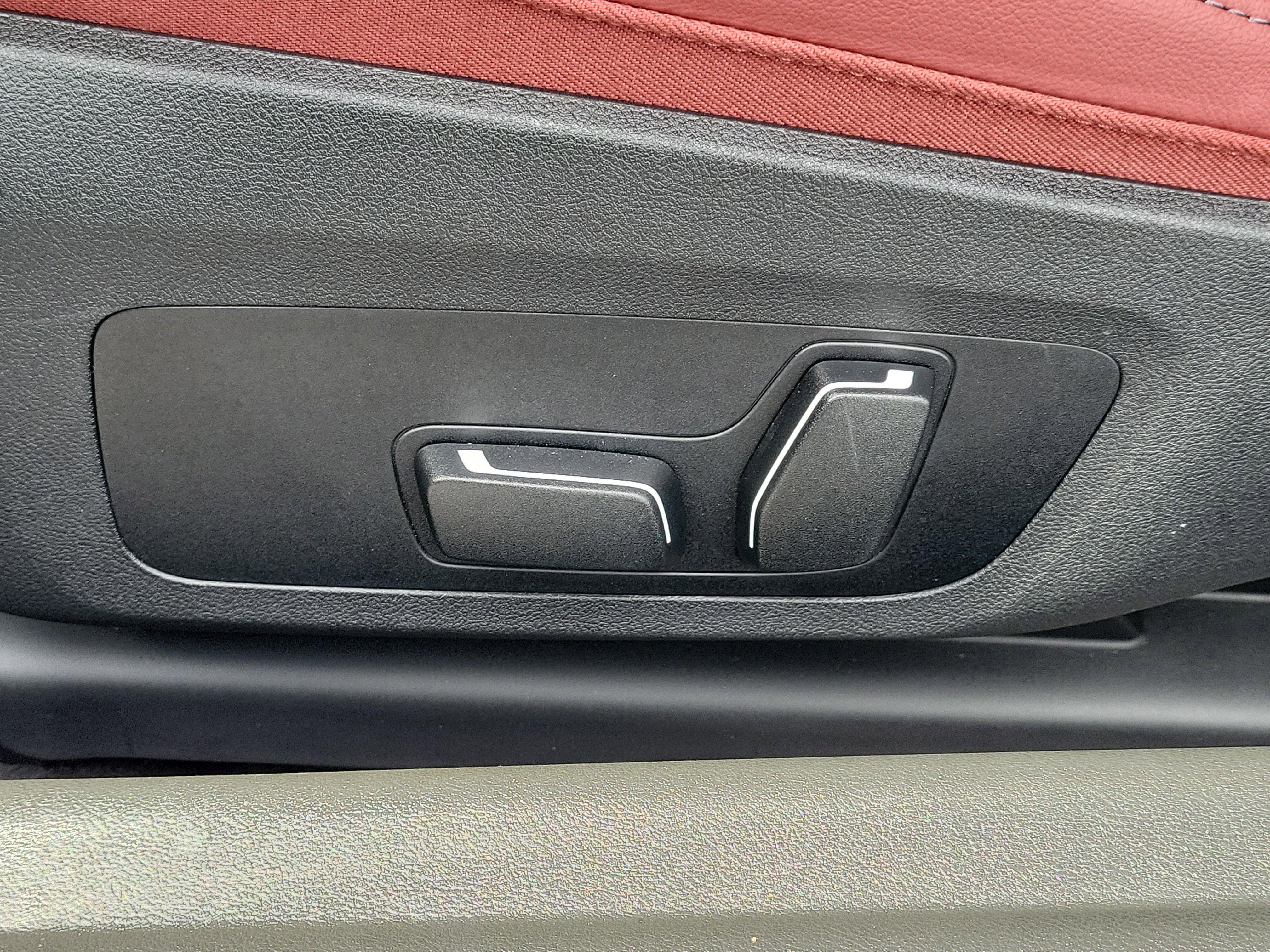 Used 2025 BMW 230i Coupe RWD image 18
