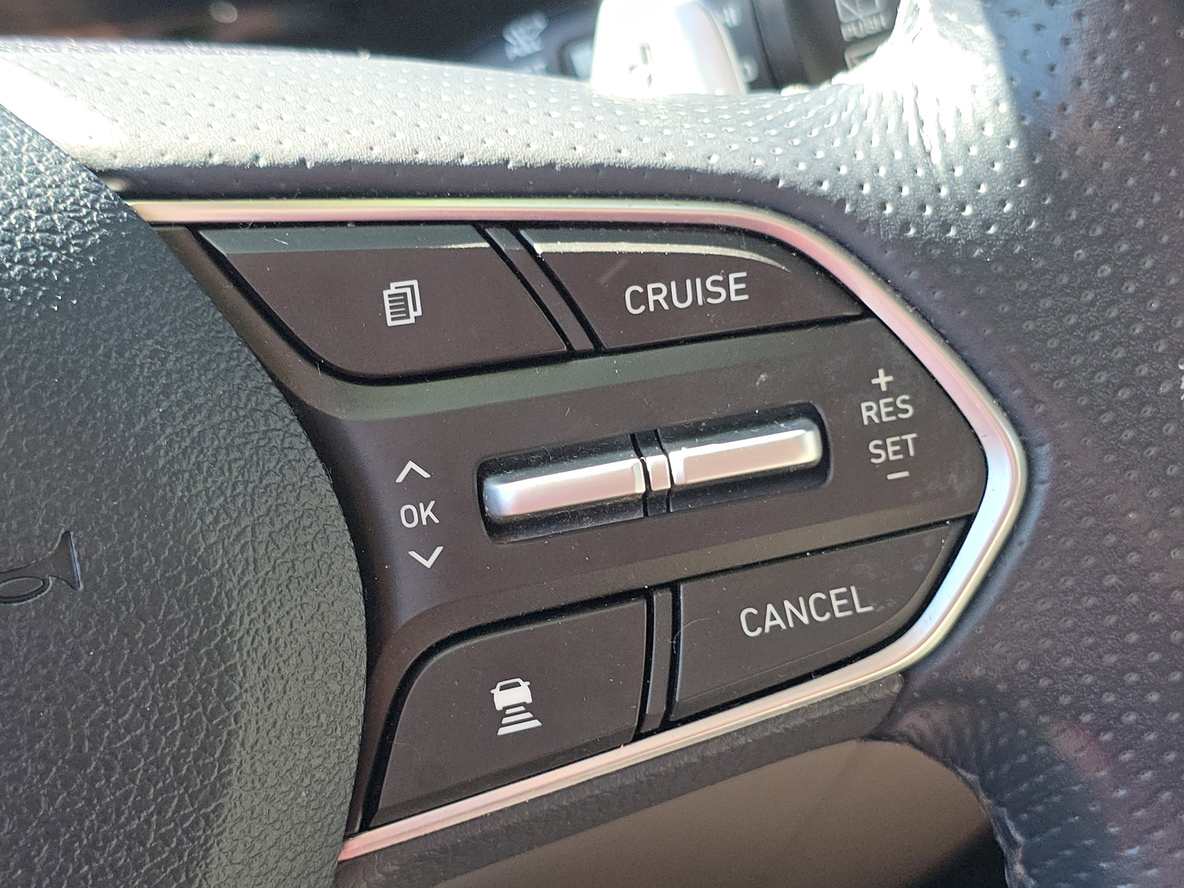 Used 2022 Hyundai Palisade Calligraphy image 17