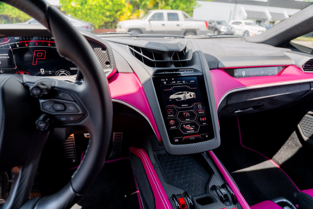 Used 2025 Lamborghini Revuelto AWD/4WD image 63