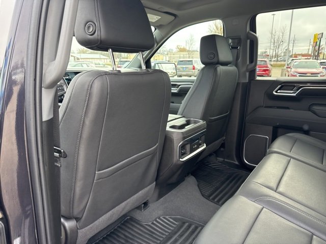 Used 2022 Chevrolet Silverado 1500 LTZ image 29